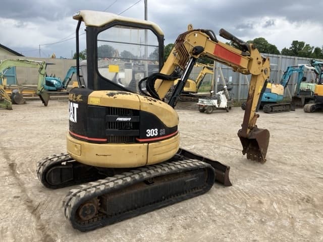 MINI EXCAVATOR — Auction (lot 8451-444)