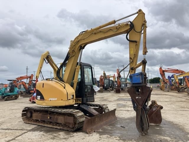 EXCAVATOR — Auction (lot 8451-446)