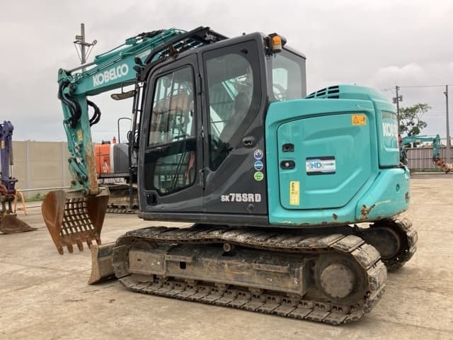 EXCAVATOR — Auction (lot 8451-449)