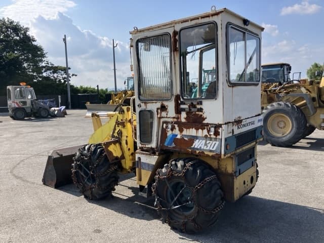 MINI WHEEL LOADER — Auction (lot 8451-45)