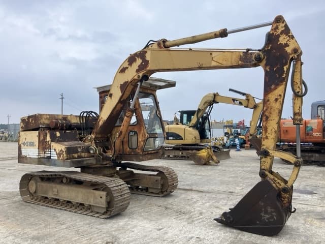 EXCAVATOR — Auction (lot 8451-452)
