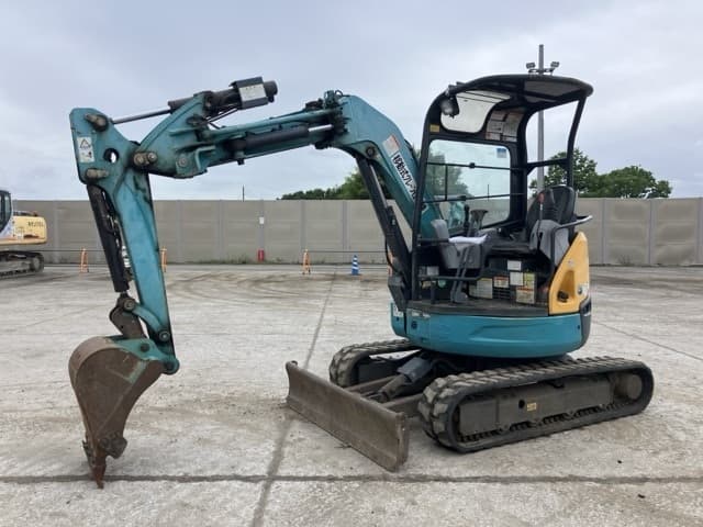 MINI EXCAVATOR — Auction (lot 8451-456)