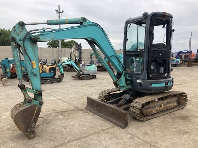 MINI EXCAVATOR — Auction (lot 8451-457)