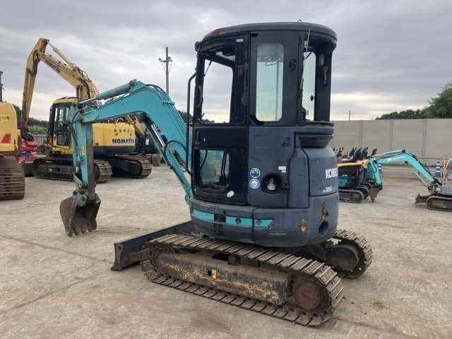 MINI EXCAVATOR — Auction (lot 8451-457)