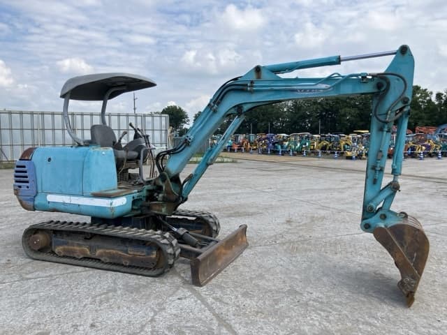 MINI EXCAVATOR — Auction (lot 8451-46)