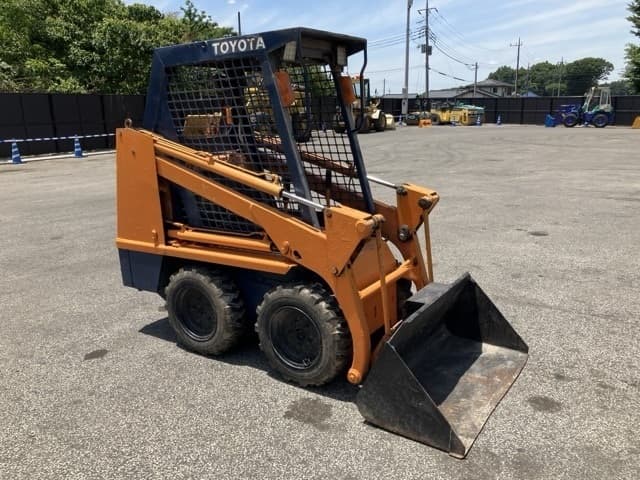 SKID STEER LOADER — Auction (lot 8451-468)