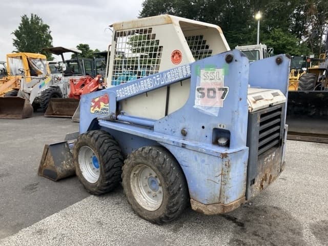 SKID STEER LOADER — Auction (lot 8451-471)