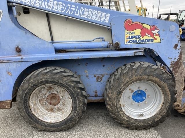 SKID STEER LOADER — Auction (lot 8451-471)