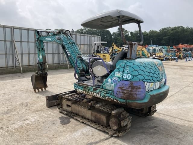 MINI EXCAVATOR — Auction (lot 8451-48)