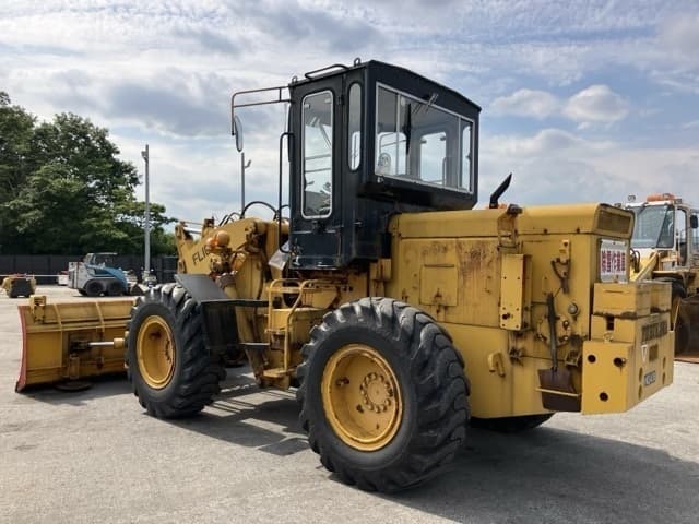 WHEEL LOADER — Auction (lot 8451-481)