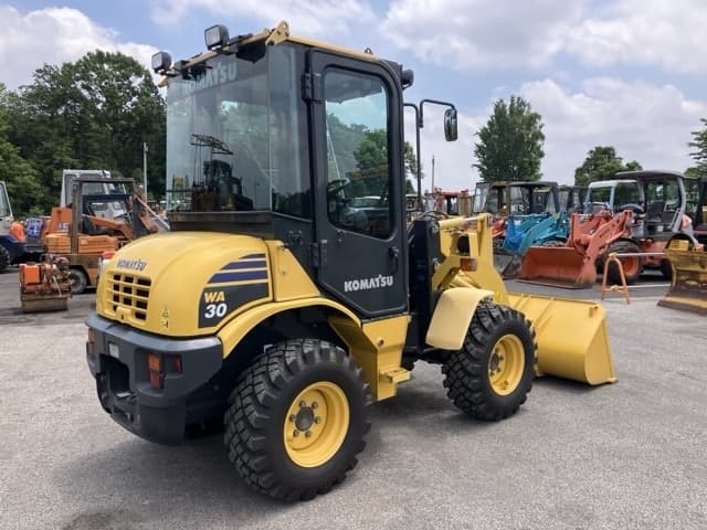MINI WHEEL LOADER — Auction (lot 8451-491)