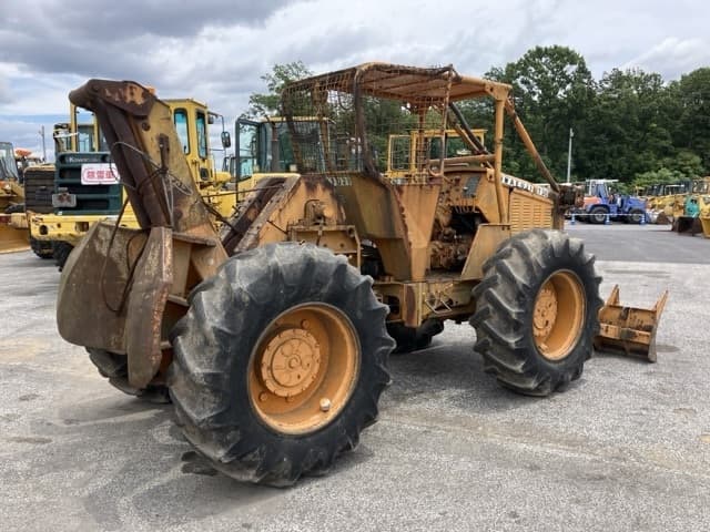 Logging tractor — Auction (lot 8451-495)