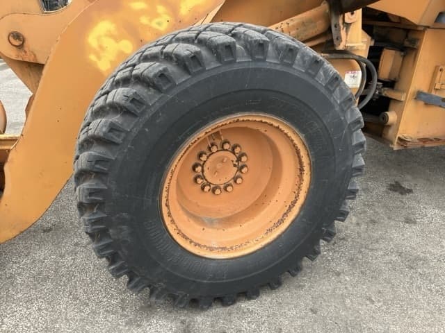 WHEEL LOADER — Auction (lot 8451-499)