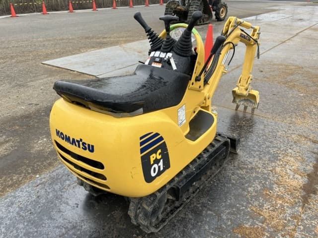 MINI EXCAVATOR — Auction (lot 8451-50012)