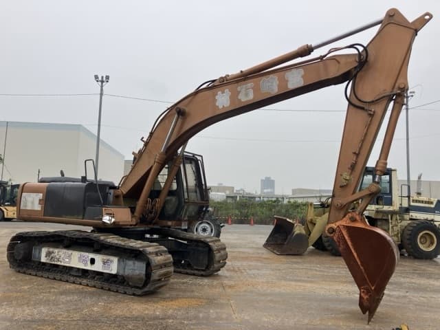 EXCAVATOR — Auction (lot 8451-50013)