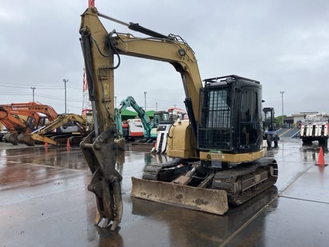 EXCAVATOR — Auction (lot 8451-50017)