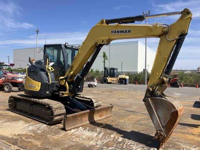 EXCAVATOR — Auction (lot 8451-50022)