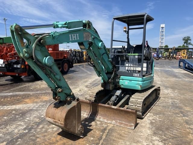 MINI EXCAVATOR — Auction (lot 8451-50023)