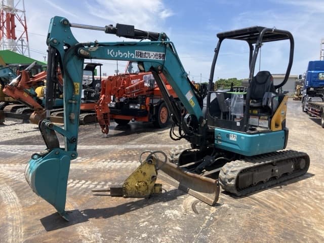 MINI EXCAVATOR — Auction (lot 8451-50024)