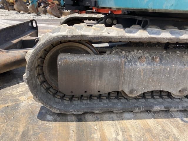 MINI EXCAVATOR — Auction (lot 8451-50024)