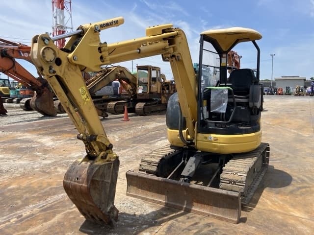 MINI EXCAVATOR — Auction (lot 8451-50025)