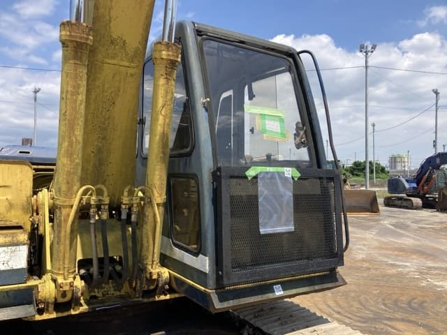 EXCAVATOR — Auction (lot 8451-50027)