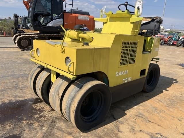 Tire Roller — Auction (lot 8451-50028)