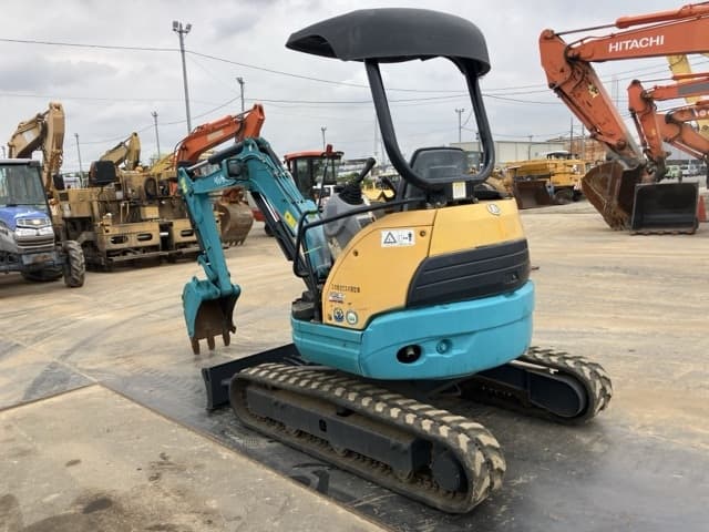 MINI EXCAVATOR — Auction (lot 8451-50031)