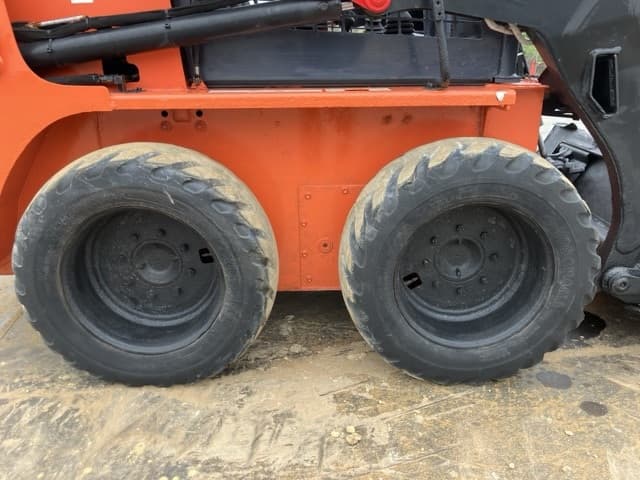 SKID STEER LOADER — Auction (lot 8451-50032)