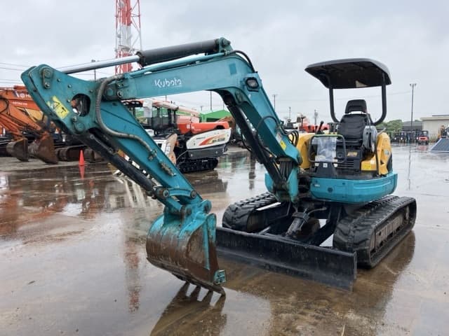 MINI EXCAVATOR — Auction (lot 8451-50034)