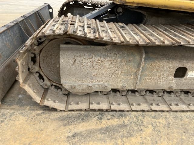 MINI EXCAVATOR — Auction (lot 8451-50039)