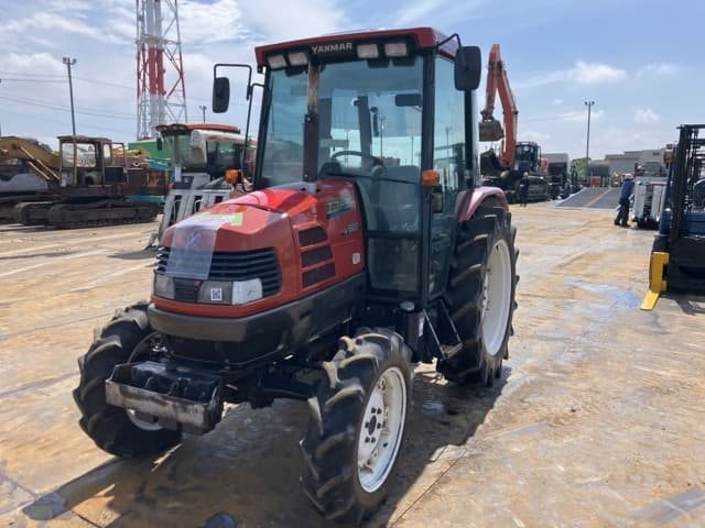 Tractor — Auction (lot 8451-51014)