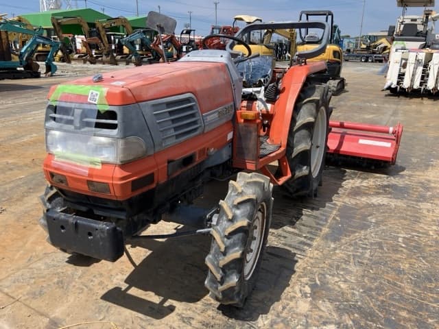 Tractor — Auction (lot 8451-51018)