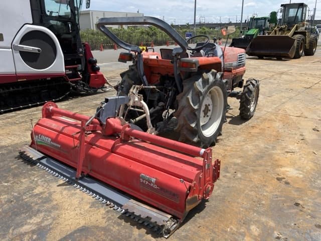 Tractor — Auction (lot 8451-51018)
