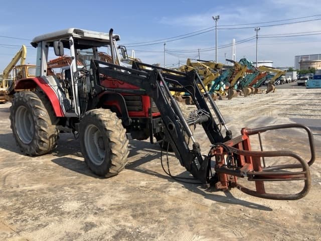 Tractor — Auction (lot 8451-51024)