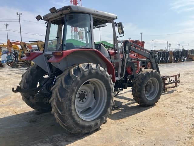 Tractor — Auction (lot 8451-51024)