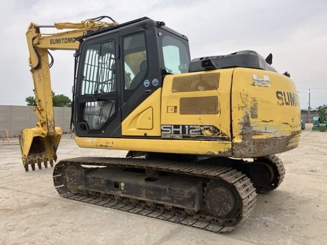 EXCAVATOR — Auction (lot 8451-515)