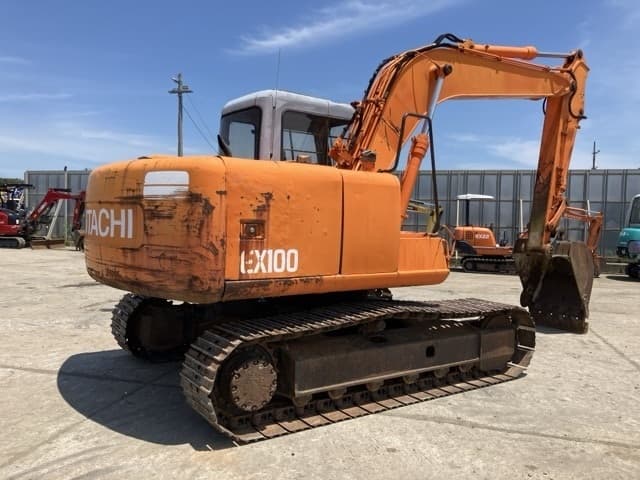 EXCAVATOR — Auction (lot 8451-516)