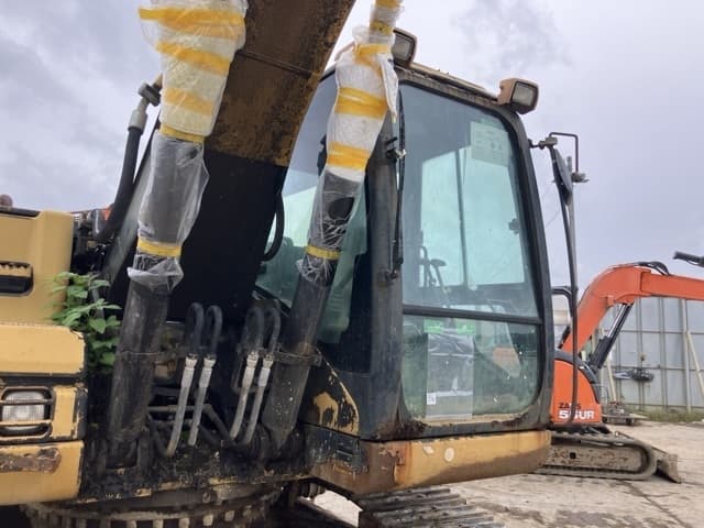 EXCAVATOR — Auction (lot 8451-519)