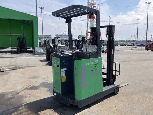 Reach Forklift — Auction (lot 8451-52006)