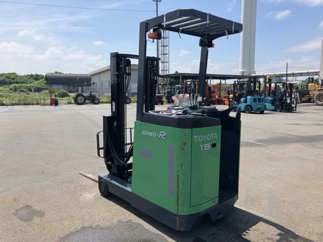 Reach Forklift — Auction (lot 8451-52006)
