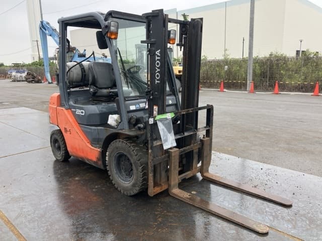Forklift — Auction (lot 8451-52007)