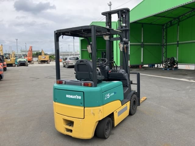 Battery Forklift — Auction (lot 8451-52017)