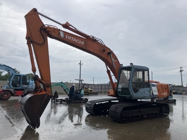 EXCAVATOR — Auction (lot 8451-521)