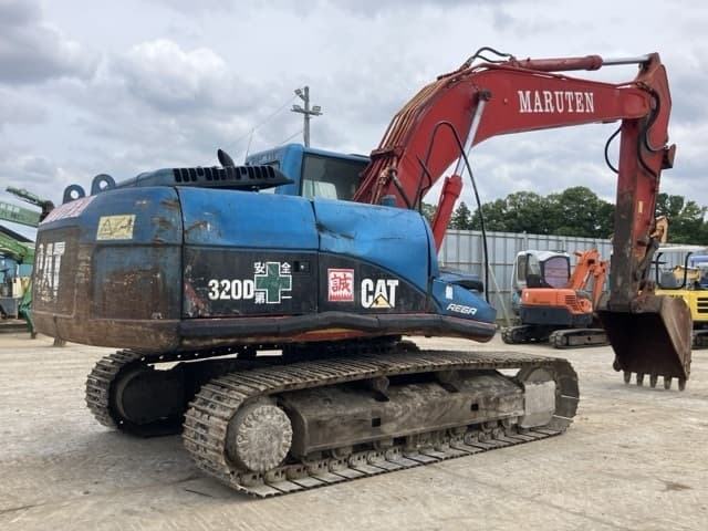 EXCAVATOR — Auction (lot 8451-525)