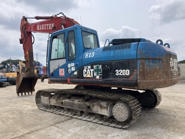 EXCAVATOR — Auction (lot 8451-525)