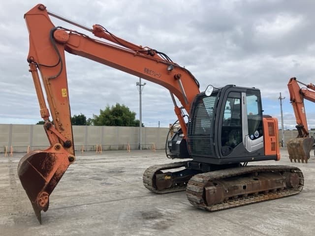 EXCAVATOR — Auction (lot 8451-527)