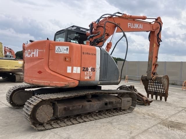 EXCAVATOR — Auction (lot 8451-528)