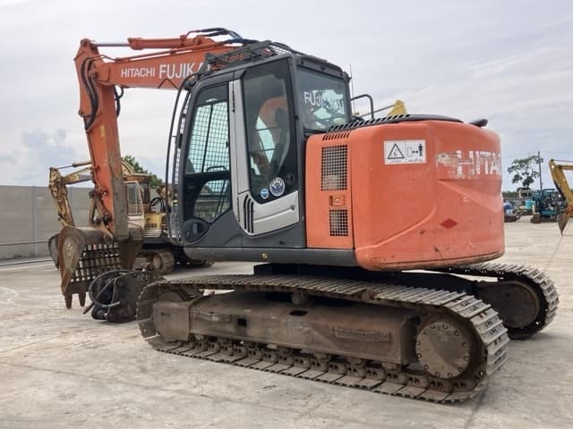 EXCAVATOR — Auction (lot 8451-528)