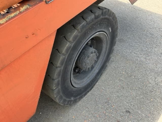 Forklift — Auction (lot 8451-52801)